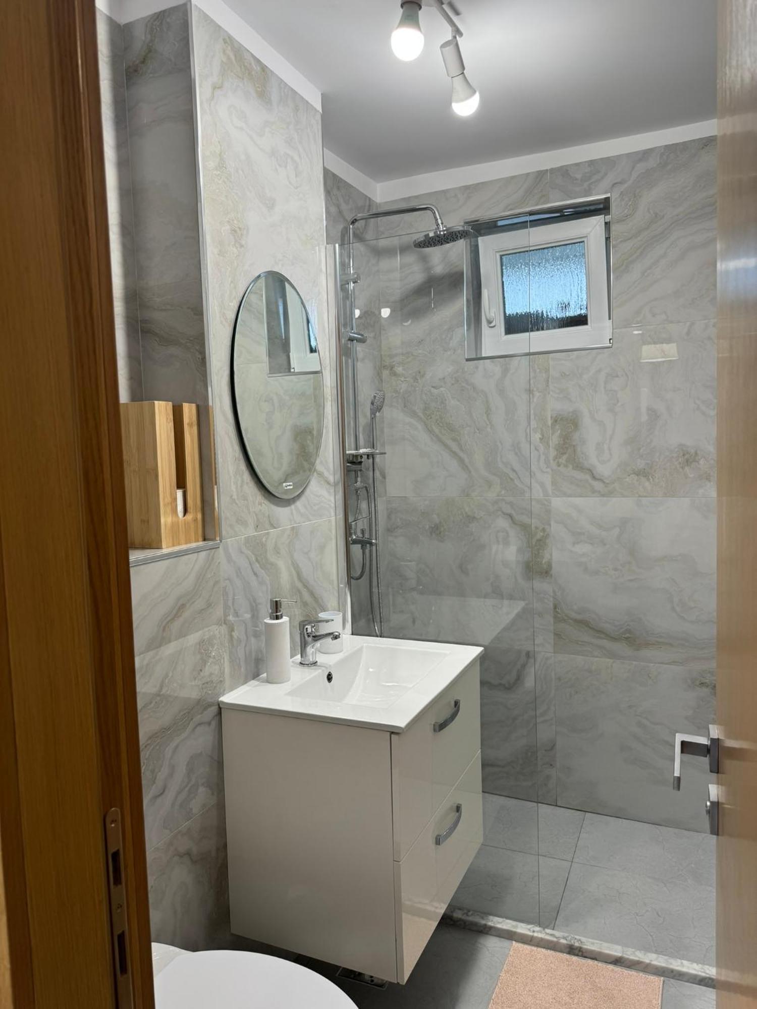 Apartament Central Râmnicu Vâlcea Esterno foto