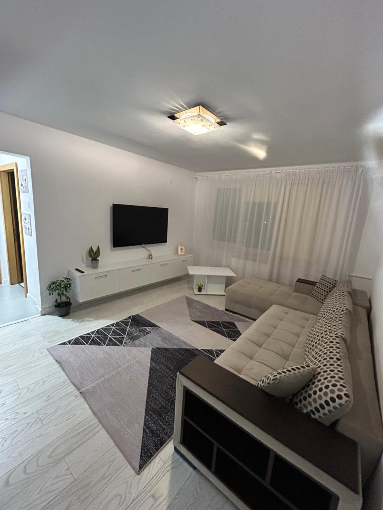 Apartament Central Râmnicu Vâlcea Esterno foto