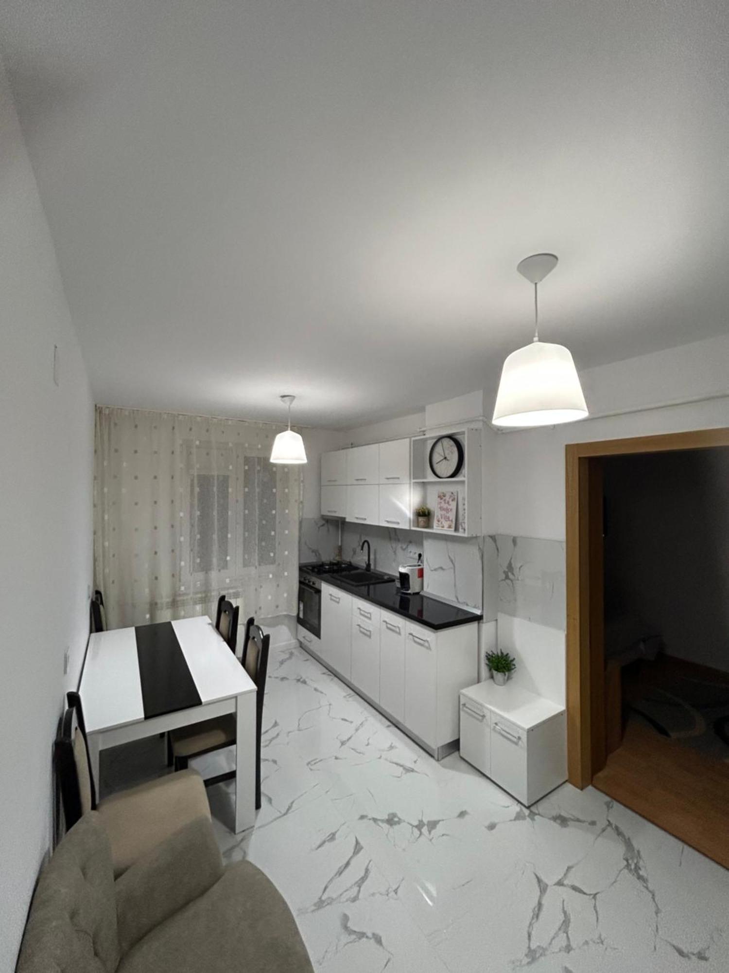 Apartament Central Râmnicu Vâlcea Esterno foto